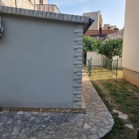 Verunica Apartment *